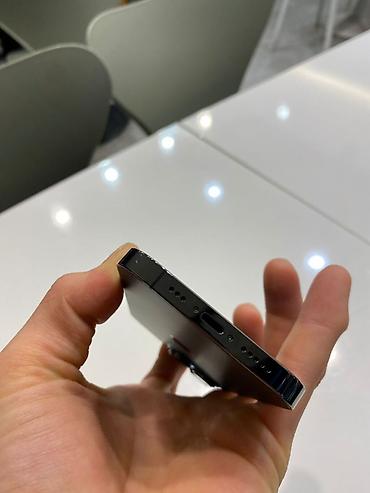 Apple iPhone: IPhone 13 Pro, Black Titanium, 84 % — 2