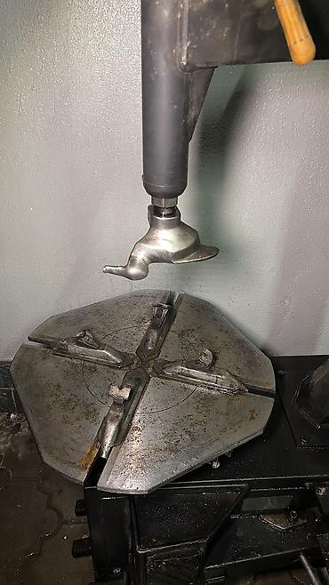 Автомойки: Шиномонтажный станок с пневмоприводом - Тип: настольный шиномонтажный — 21