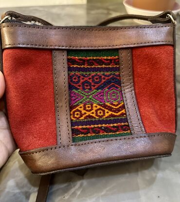 кожаные сумки ручной работы: Сумка кожаная ручной работы, привозили с Боливии! В отличном