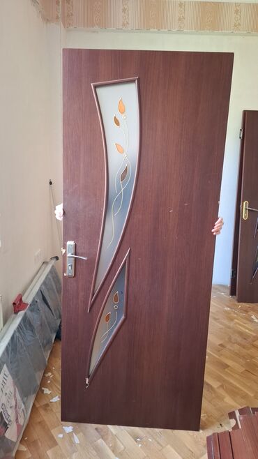 mdf panel qiymeti: 5eded qapi Sumqayda yerlesir qiymete razlasmaq olar 350 ye deyrem