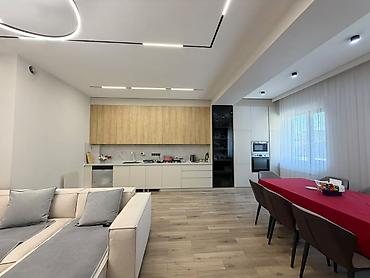Долгосрочная аренда квартир: For rent a 1 bedroom apartment is in the Golden Square. Orozbekov — 9