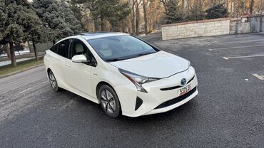 Toyota: Toyota Prius: 2018 г., 1.8 л, Вариатор, Гибрид, Хэтчбэк