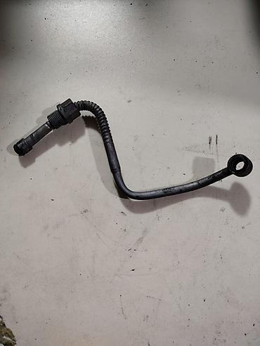 turbolar: Renault / Dacia 151927553R original turbo yağ təchizatı borusu — 1