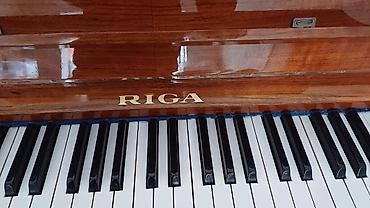 Пианино: Срочно продаю Пианино RIGA. Красное дерево, состояние отличное! В — 5