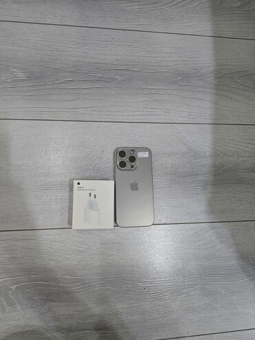 айвон: IPhone 15 Pro, Б/у, 256 ГБ, Natural Titanium, Зарядное устройство, 81 %