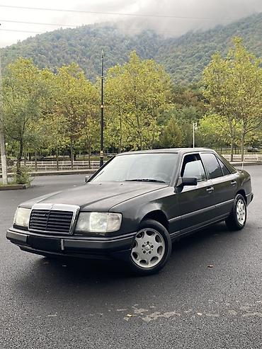 mitsubishi pajero arxa stop: Mercedes-Benz W124: 2.3 l | 1988 il Sedan — 3