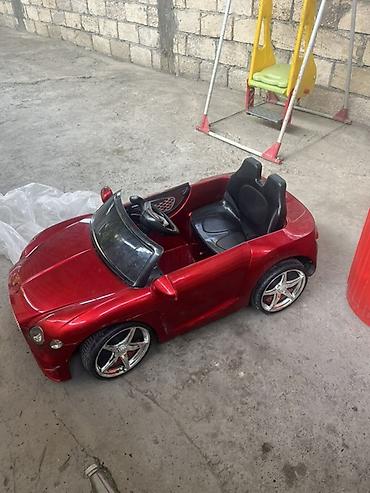 usaq oyuncaqlari instagram: Uşaq üçün elektrikli miniatür avtomobil – qırmızı rəngdə kabriolet — 2