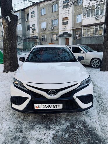 Toyota: Toyota Camry: 2018 г., 2.5 л, Вариатор, Гибрид, Седан