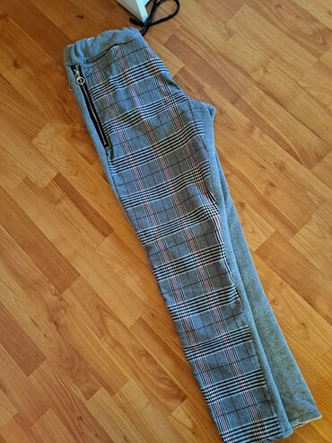 pantalone brkvalitrt sa dzepom sastrane: Sportske pantalone italijanske, sa elastinom prednji deo kariran