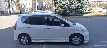 Honda: Honda Fit: 2004 г., 1.5 л, Автомат, Бензин, Хэтчбэк