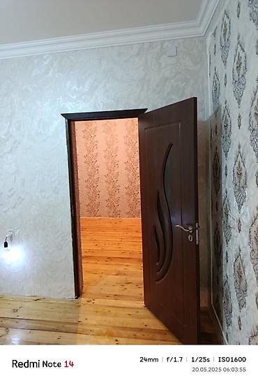 Otaqlar: Satılır: tam temirli. yeni yaşayış evi. giriş qapısı və interyer bəzək — 10