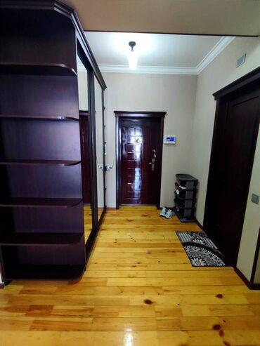 Uzunmüddətli kirayə mənzillər: Yasamalda mədəniyyət incəsənət universitetin yani 20 mertebeli — 8