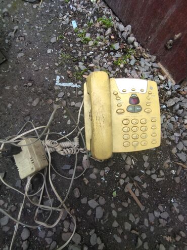 разбитые телефоны: Стационарный телефон Проводной
