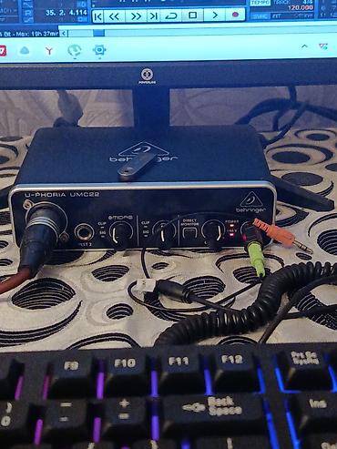 komputer setup: Ev studiya komplekti – vokal və səs yazısı üçün tam həll Tərkib: - — 8