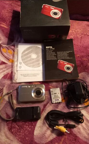 фотоаппарат с мгновенной печатью: П Р О Д А Ю. Цифровая камера BenQ DC-T700 серебристого цвета. В