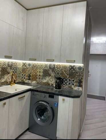 1 комнатная квартира бишкек продажа: 1 бөлмө, 40 кв. м, Жеке план, 2 кабат, Евроремонт
