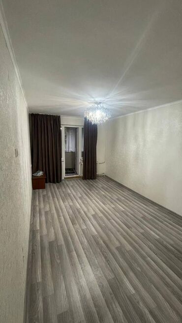 продажа 1 комнатную квартиру в бишкеке: 2 бөлмө, 43 кв. м, 104-серия, 1 кабат, Косметикалык ремонт