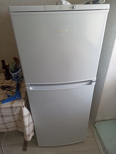 холодильники бишкек: Муздаткыч Biryusa, Колдонулган, Эки камералуу, 57 * 144 * 60