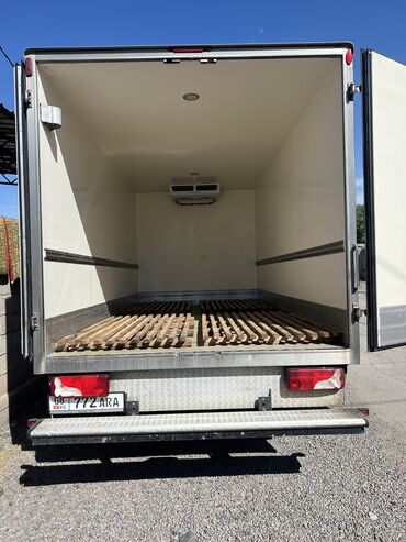 Легкий грузовой транспорт: Легкий грузовик, Б/у at lalafo.kg — 2 Легкий грузовой транспорт: Легкий грузовик, Б/у — 2