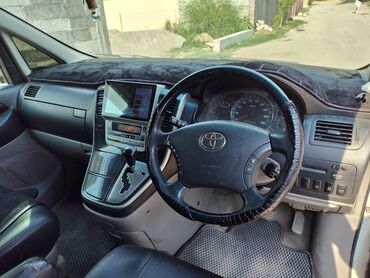 Toyota: Toyota Alphard: 2002 г., 3 л, Автомат, Бензин, Минивэн — 4