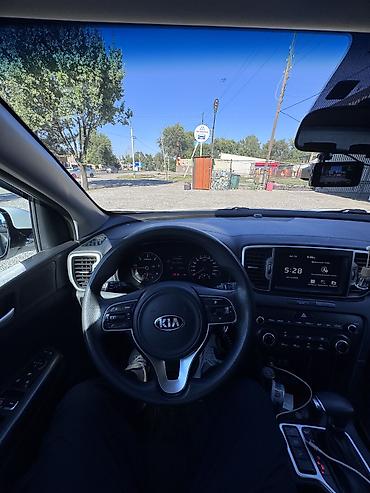 Транспорт: Kia Sportage: 2018 г., 2 л, Автомат, Дизель, Кроссовер — 8