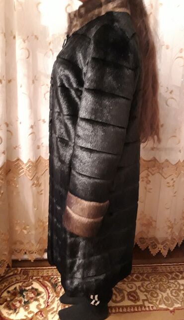 Baş geyimləri: Werf tezedi uzundu ve enli.Hem qara hem de tund goy reni var Krem — 11