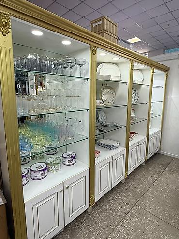 боковые зеркала 210: Стеллаж Для посуды, С ящиками, 200 см * 100 см * 35 см, 
Б/у — 4