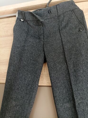 bershka kožne pantalone: M (EU 38), Regular rise, Other type