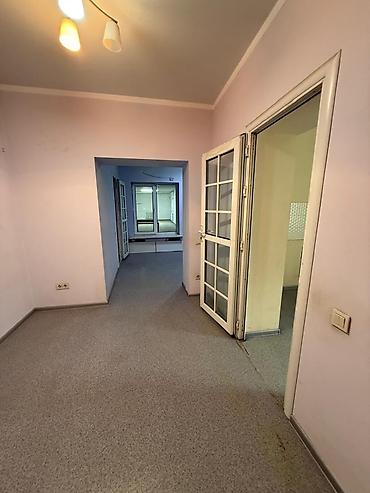 Продажа коттеджей и домов: 6 комнат и более, 300 м², 4 соток, Бишкек, 4 мкр Агентство недвижимости at lalafo.kg — 8 Продажа коттеджей и домов: 6 комнат и более, 300 м², 4 соток, Бишкек, 4 мкр Агентство недвижимости — 8