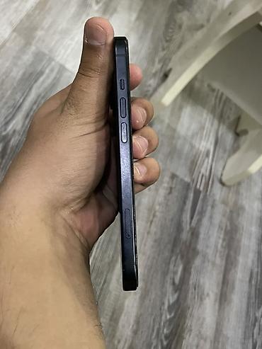 iphone 12 pro korpus: IPhone 15, 128 GB, Qara, Face ID — 4