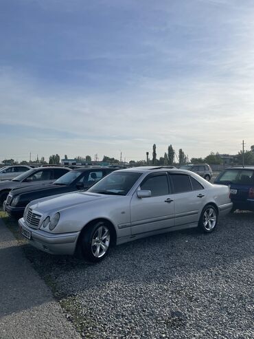 w210 мерс: Mercedes-Benz 320: 1997 г., 2.3 л, Механика, Бензин, Седан