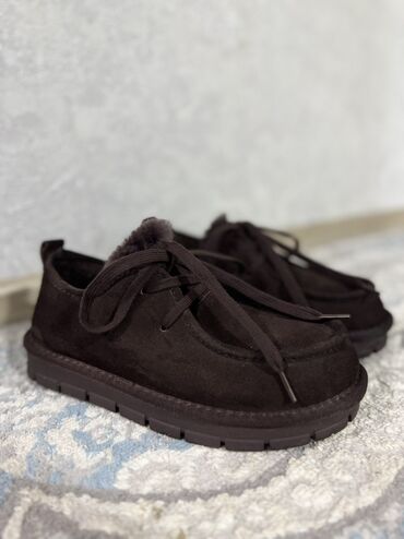 лоферы кожа: Замшевые теплые обувь-лоферы/мокасины на шнуровке, цвет