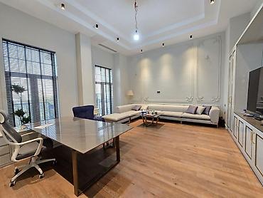 Daşınmaz əmlak: Satılır 5 otaqlı ofis 180 m², Şah İsmayıl Xətai m. 1 100 000 AZN 5 — 1