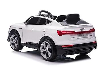 bermude lacoste: LICENCIRANI AUDI E-TRON SPORTBACK – beli električni auto za decu — 5