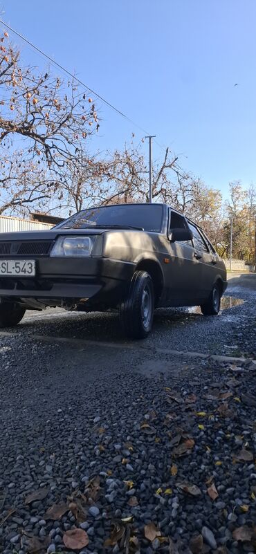 VAZ (LADA): Salam bu maşın satılır ili 92 mator karopka superdi təkərləri dördüdə — 8