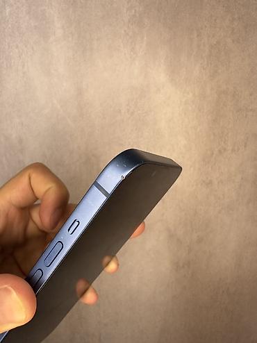 Apple iPhone: IPhone 13, Б/у, 256 ГБ, Синий, Чехол, 76 % — 7