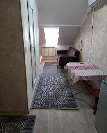 blackbird ət çəkən: Yeni yasamalda 1 otagli 16 / 16 ci mansard ev eşyali qaz yoxdyr 77