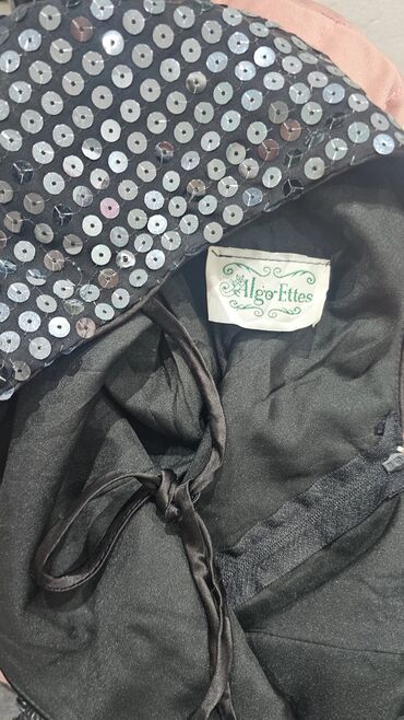 Kompleti: Set za svečane prilike: šljokičasta haljina + srebrne sandale - — 10