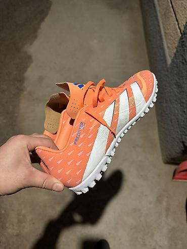 Adidas Predator TF (турф) — футбольные бутсы для игры на искусственном