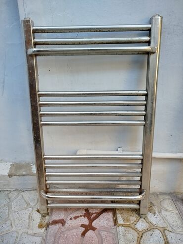 radiyatorlar: İşlənmiş Seksiyalı Radiator Ünvandan götürmə