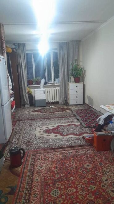 квартиры политех: 1 бөлмө, 18 кв. м, Жатакана жана мейманкана түрүндө, 2 кабат, Косметикалык ремонт