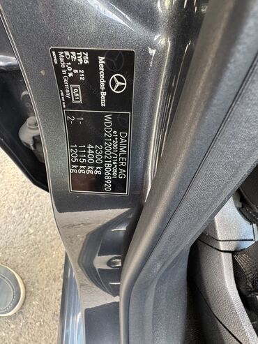 Mercedes-Benz: Mercedes-Benz E 220: 2.2 l | 2014 il Sedan — 5