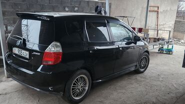 Honda: Honda Jazz: 2004 г., 1.4 л, Механика, Бензин