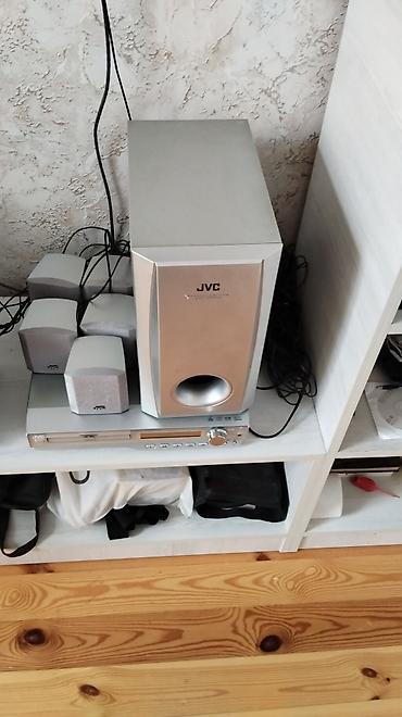 disk oxuyucu: JVC ev kinoteatrı və musiqi sistemi Komplekt: - JVC DVD/CD pleyer (ön — 3