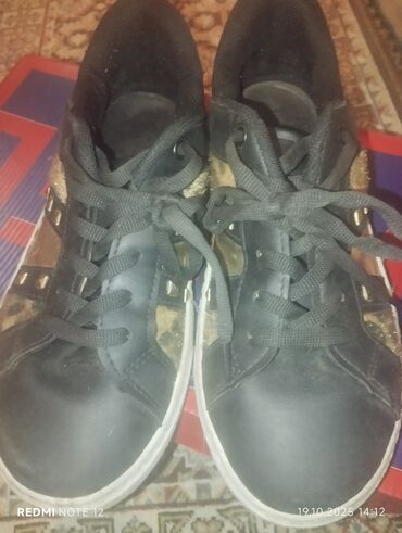 Kurtkalar: Brend marka dest endirimli qiymət sondur 10 manat VP aktivdir zəhmət — 8