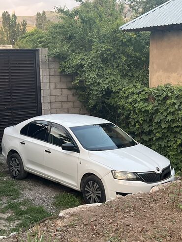 шкода рафит: Skoda Rapid: 2015 г., 1.6 л, Автомат, Бензин, Седан