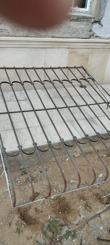 metbex mebel arasi kafel: Məhsul: Dəmir pəncərə barmaqlığı (şəbəkə) - Material: qalın