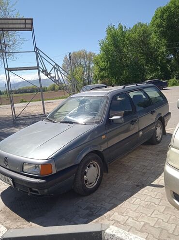 Volkswagen: Volkswagen Passat: 1989 г., 1.8 л, Механика, Бензин, Универсал