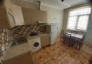 снять квартиру в баку недорого на долгий срок: Masazirda 6/3 de 1 otaq 53 menzil kiraye verilir Qurtuluş 93də