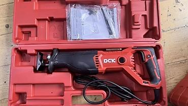 Сабельная пила DCK KJF02-30 в кейсе. Сетевой инструмент для резки